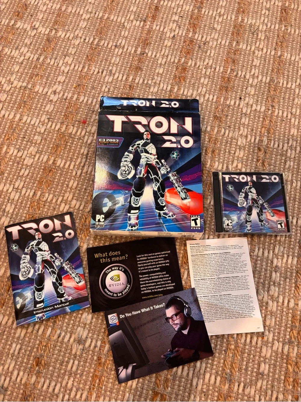 TRON 2.0 Big Box PC Game (2003) - Complete In Box CIB Clean Discs